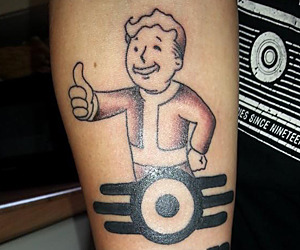 Devin Tattoo Artist  FALLOUT Vault Boy lorenzochionne fallout  aftertattoocare Info on Direct fallout playstation vaultboy gaming  gamer videogames tattoo tattoos tattoostudio inked tatuaggio  tattooedguy tattooedboys 